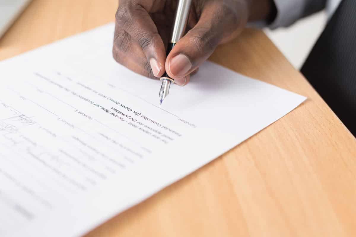 How Do Forward Contracts Work?